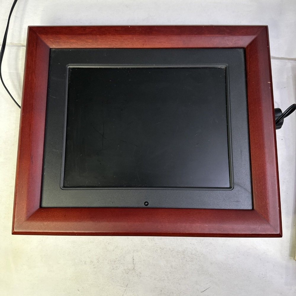 Smartparts Optipix SP92 8.5" Digital Picture Frame tested and works great